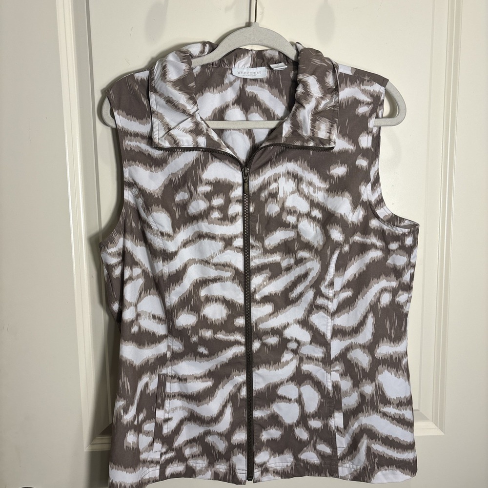 Chico's Weekends Full Zip Vest Size 2/Large Golf Preppy Active Athleisure Travel